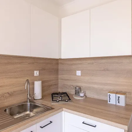 Renoviertes Nur 400 Meter Zum Mit Meerblick, Klima, Waschmaschine Apartment *